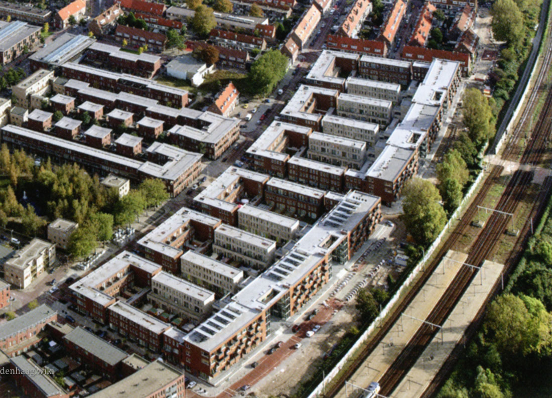 De nieuwe Hildebrandstraat in 2010. De hofjes zijn duidelijk zichtbaar.